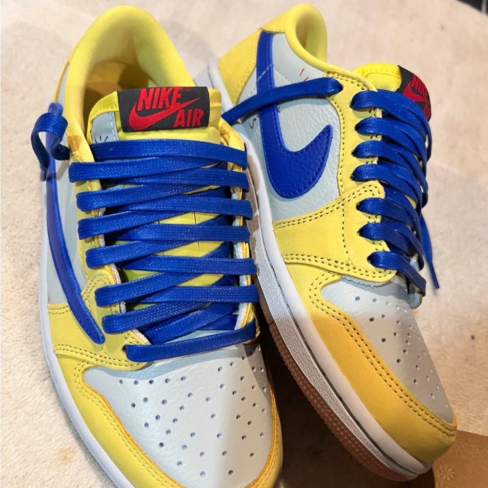 Travis Scott Nike Canary yellow.  Women’s size 6.